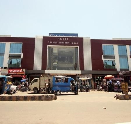 Hotel Sachin International, Haridwar Kankhal Exterior photo